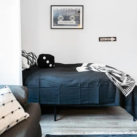 1 Bedroom Studio - Zentral - Parkhaus - Business - Kaffee - Netflix - Smart Tv - Kueche Apartment Wiesbaden