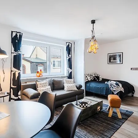Apartman 1 Bedroom Studio - Zentral - Parkhaus - Business - Kaffee - Netflix - Smart Tv - Kueche